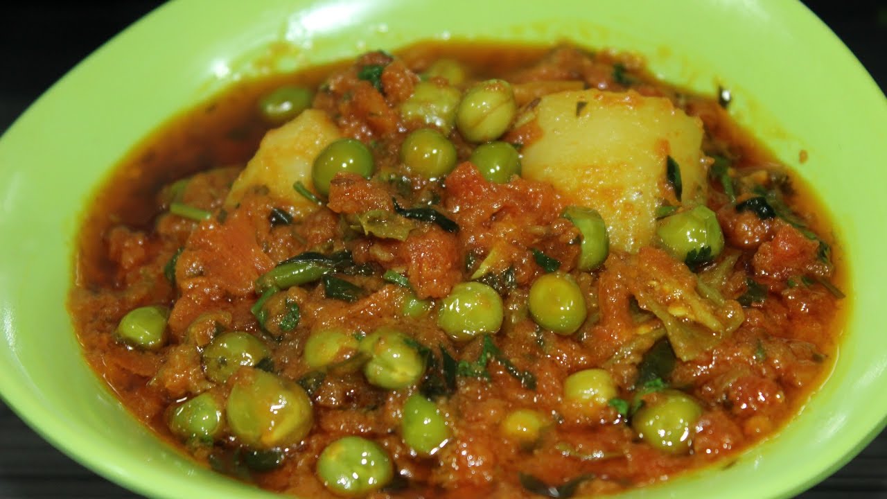 How to make Gajar Aalo Matar Ki Sabzi (गाजर आलू  मटर की सब्ज़ी)
