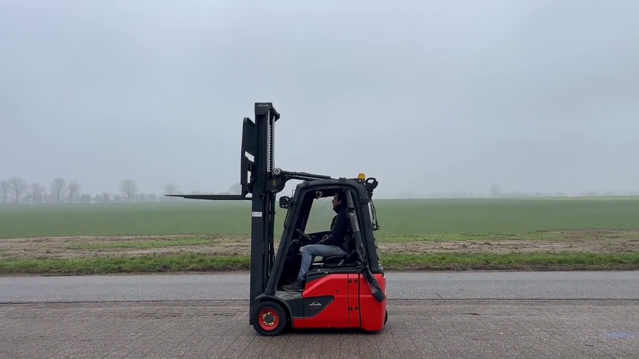 Linde E15-02 Elektrische Heftruck | 2018 | 1.5T | 320CM | Dichte Cabine | Jubra Trading