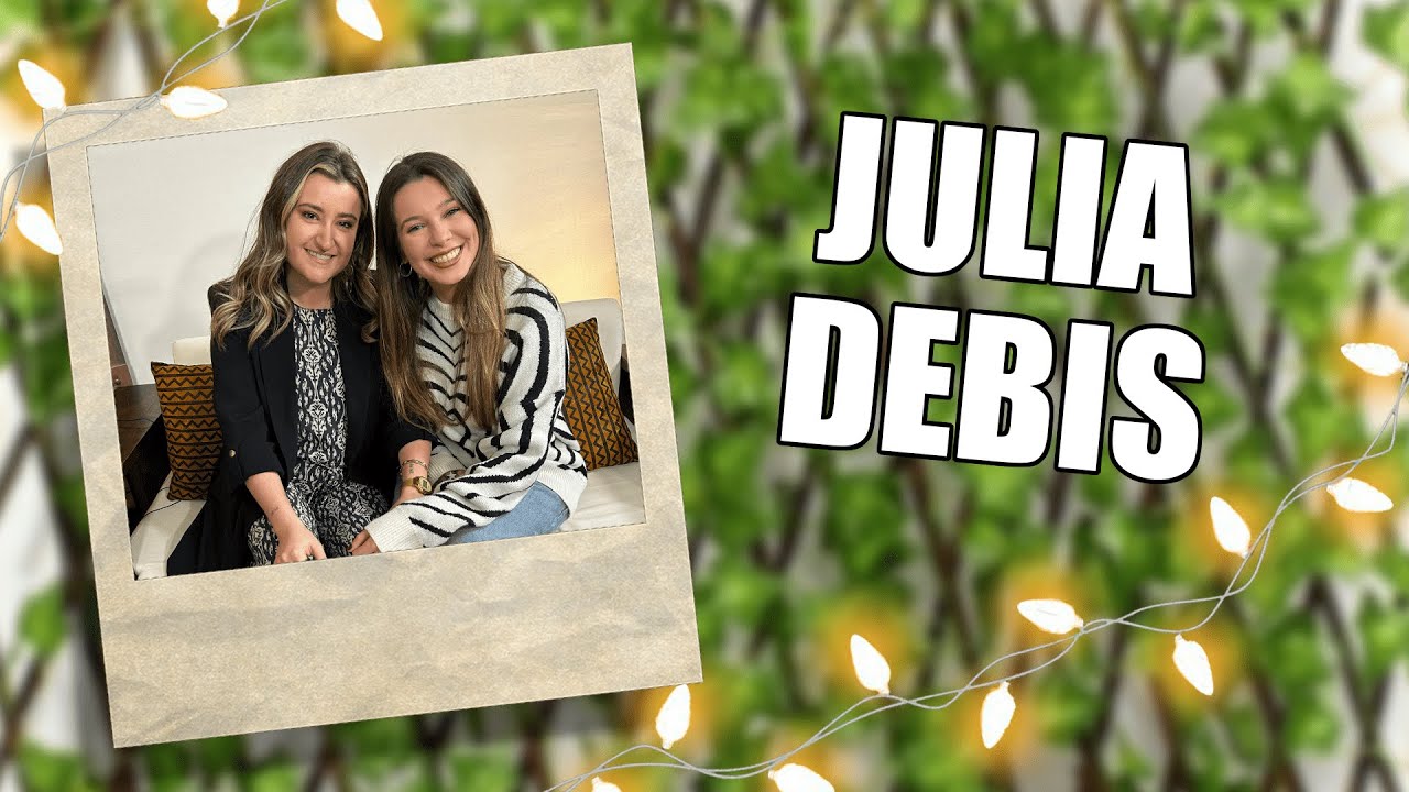 Julia Debis: 