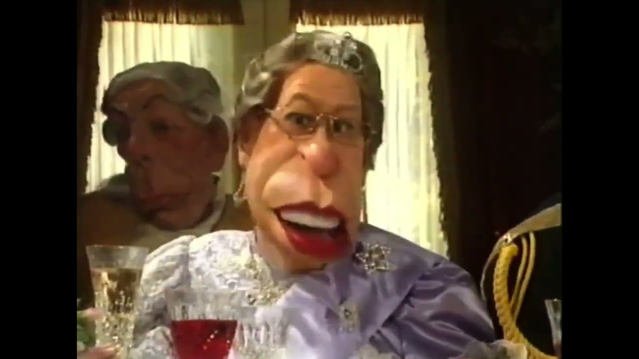 Queen Elizabeth reshuffles the family | Spitting Image 1993