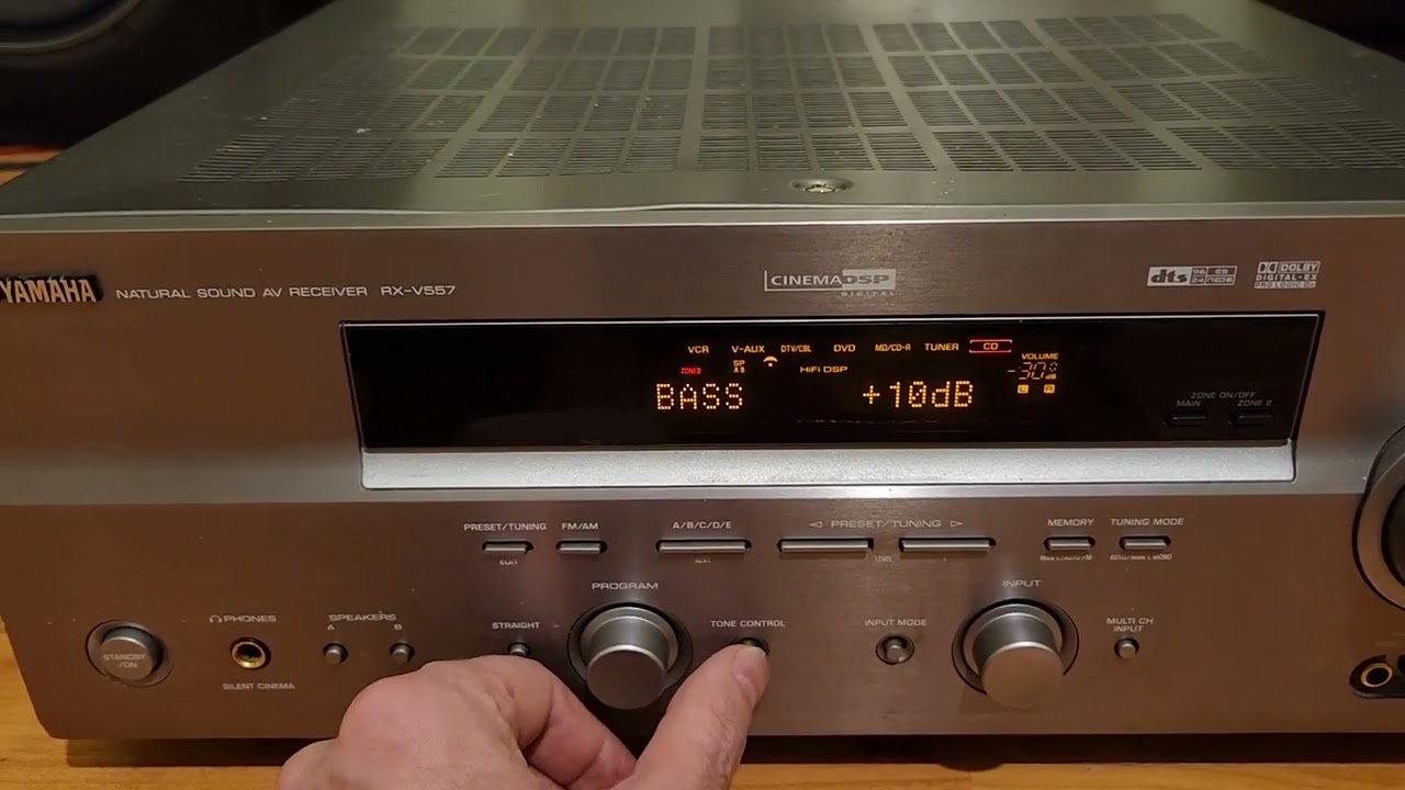 Yamaha RX-V557