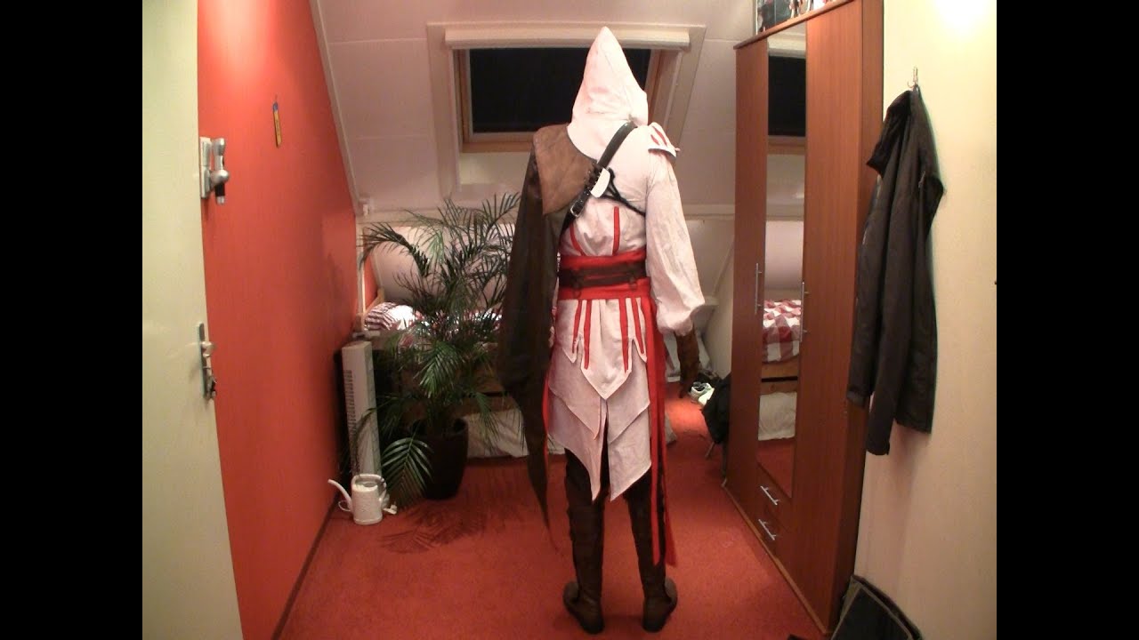 Ezio costume (AC2): full costume