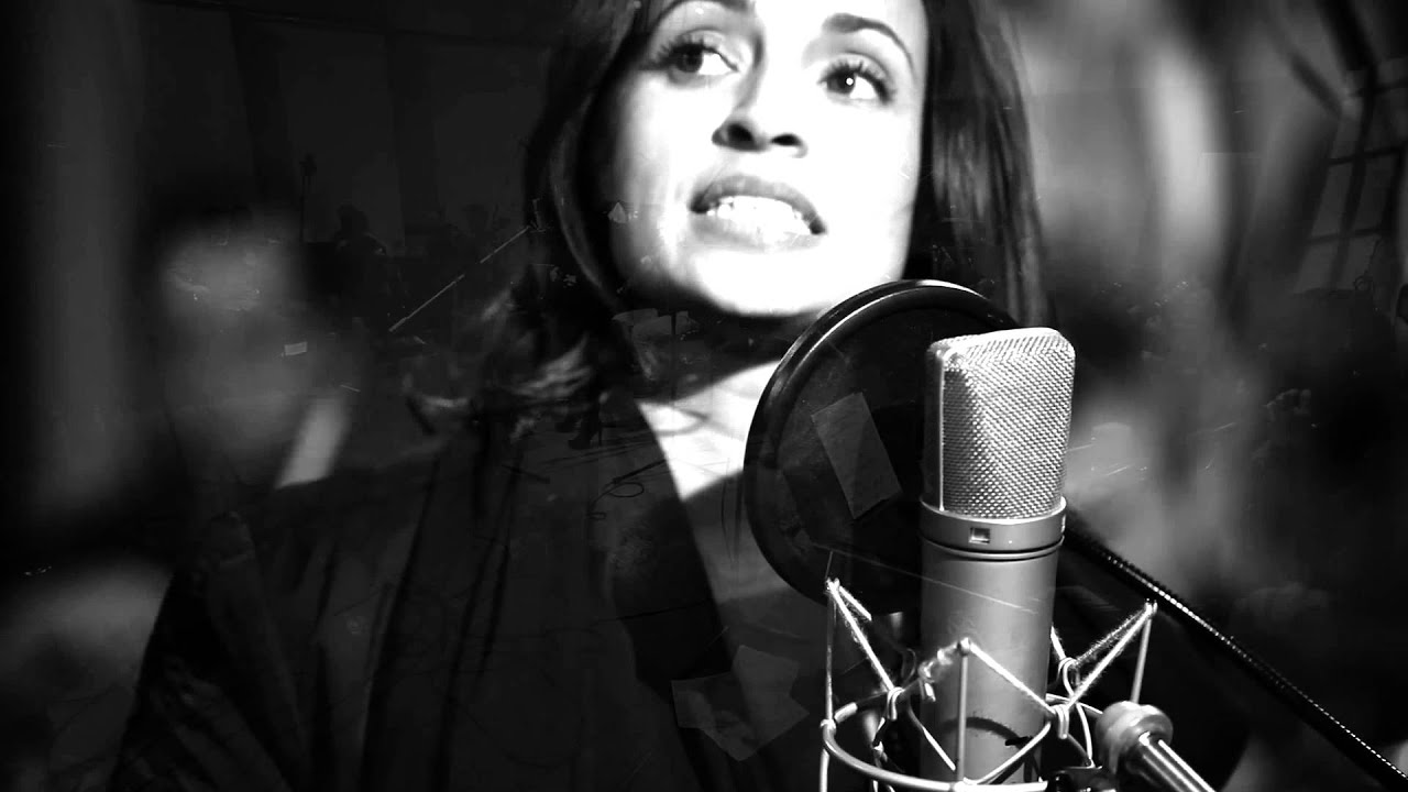 Emilia Mitiku | Dream A Little Dream (Live)
