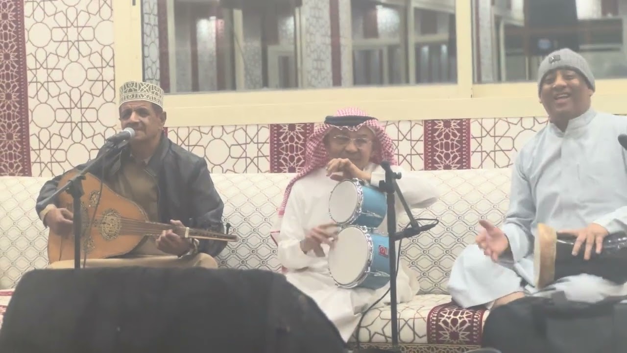 الفنان ناصر فدعق لاخصك المولي بشي يأتيك مهما كان من جلسة جده بمنزل علي الكثيري (النعيري)💚🦜🌴❤️💚