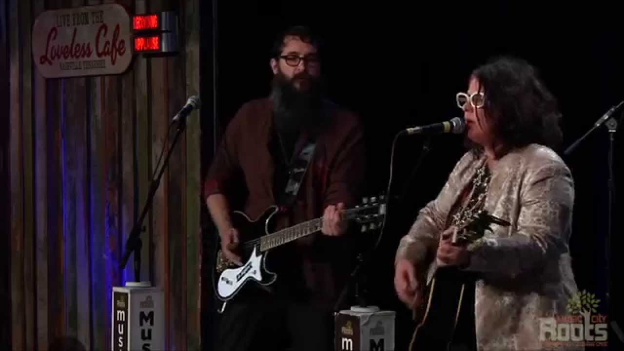 Sarah Potenza 