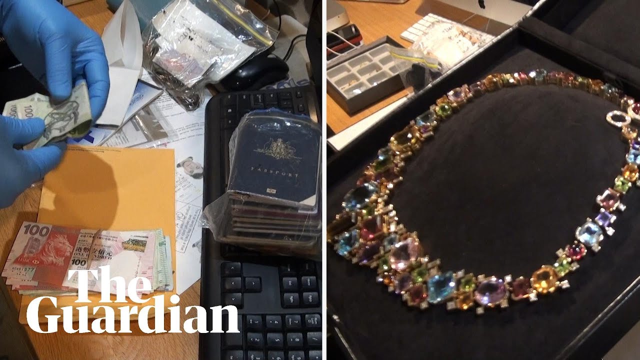 Footage from raid at Melissa Caddick's home in 2020 shows jewellery and foreign currency