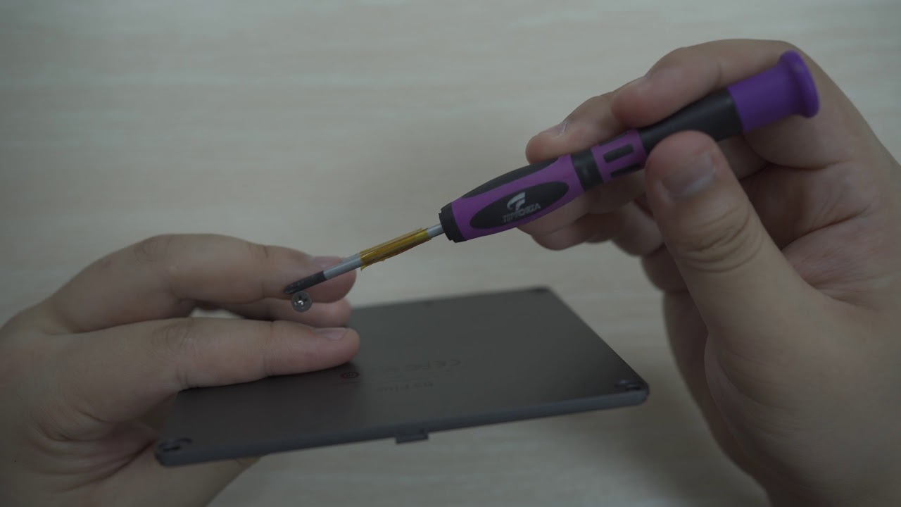 The steps of Bmax Mini PC to install HDD