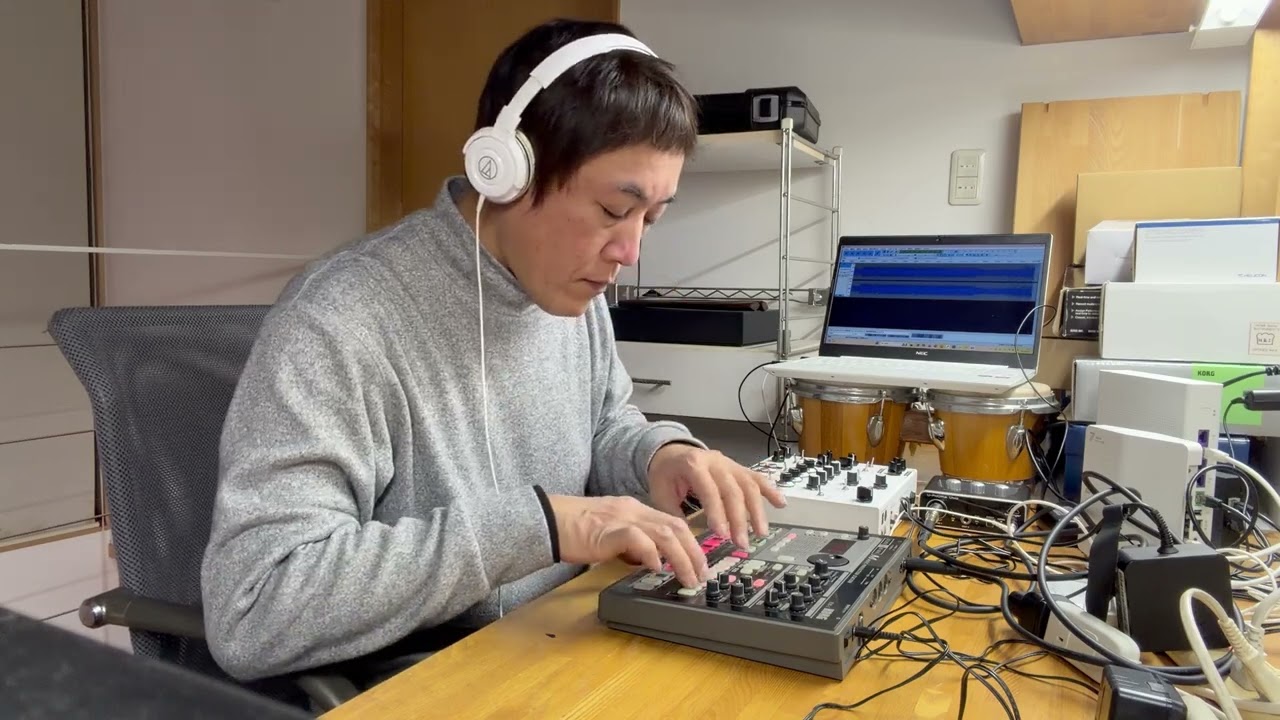 KORG EM-1