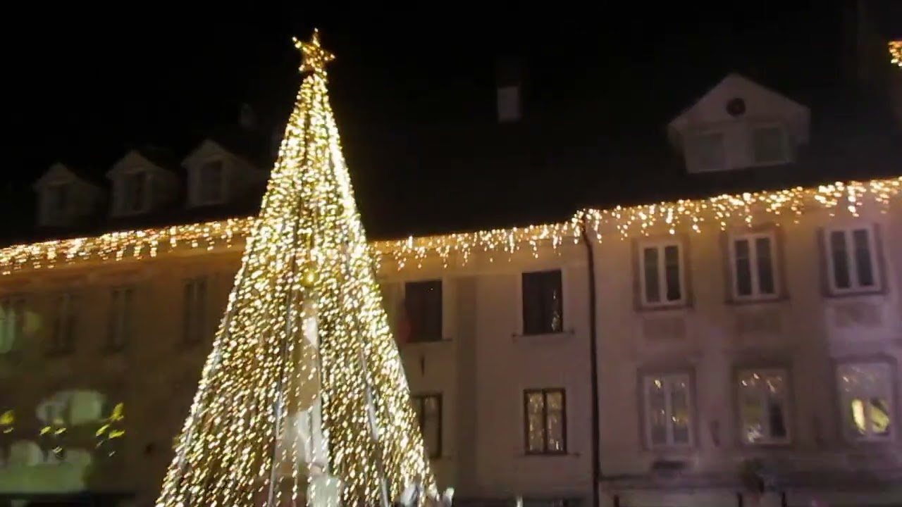 Kranj Flirrt (Punca v belem) koncert trg 29.12.2025 (85351)
