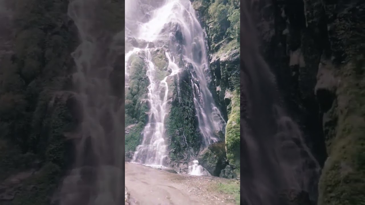 Octopus Waterfall - अक्टोपस झरनाl Annapurna Circuit in Lamjung district. 