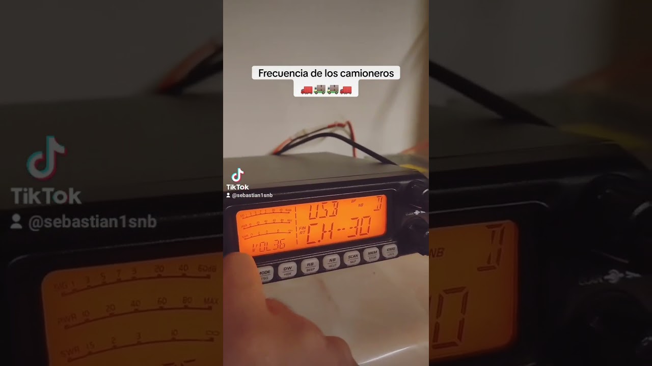 Escucha en el canal de los camioneros once Metros Chile Radio Anytone