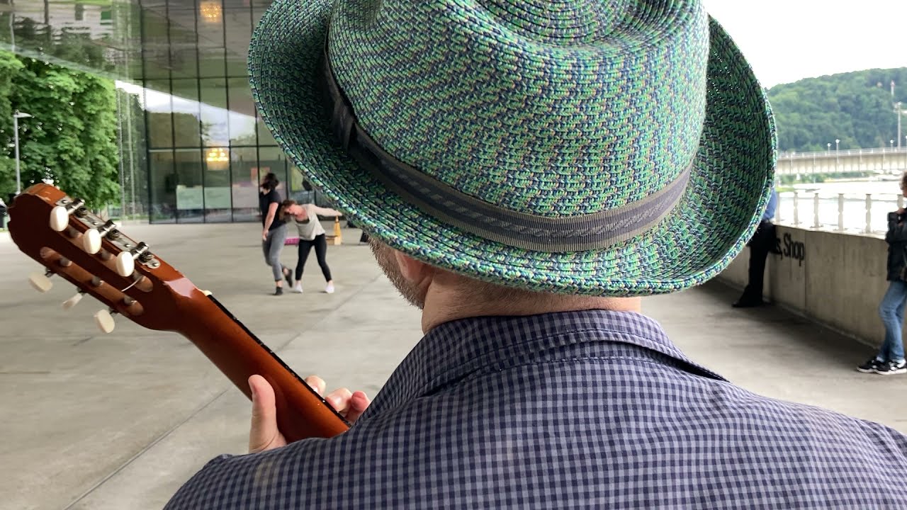 Mind Crossing walking act 2021-Linz:  