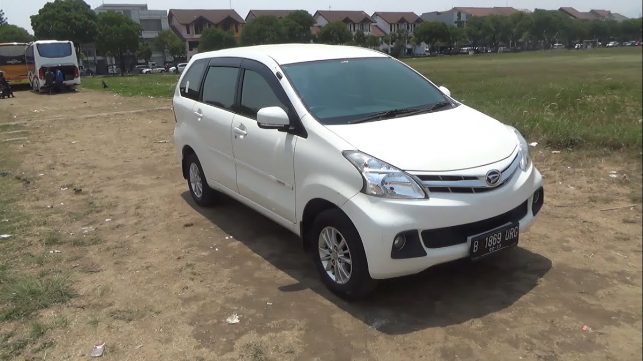 2014 Daihatsu Xenia 1.3 R Deluxe. Start Up & In Depth Review