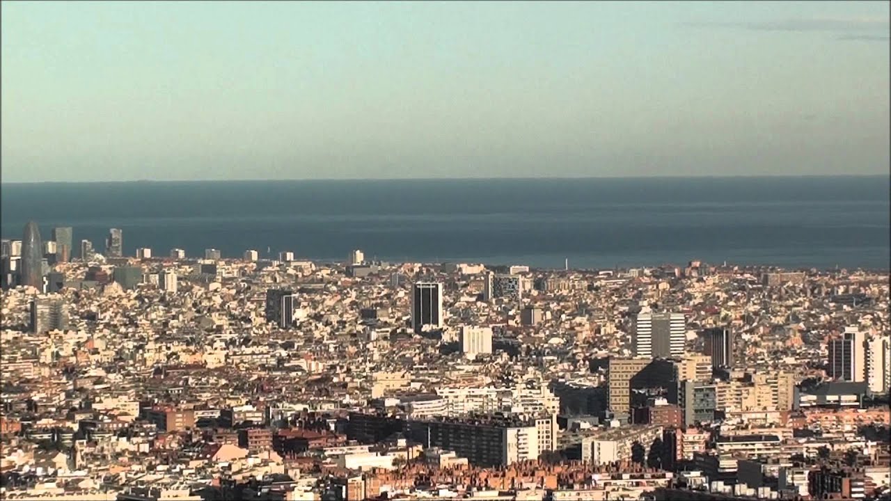 Vistas Barcelona carretera de les aigües. Vídeo neutre.