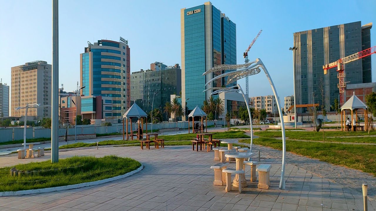 الجزائر العاصمة: الحديقة الحضرية في حي الأعمال بباب الزوار بعد حوالي سبعة أشهر من افتتاحها