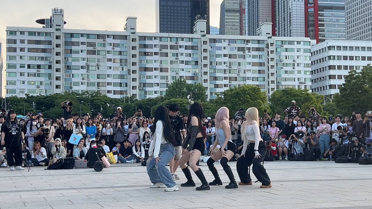 [KISS OF LIFE - Midas Touch] Dance Cover Back Cam (240519 ARTBEAT Yeouido Busking)