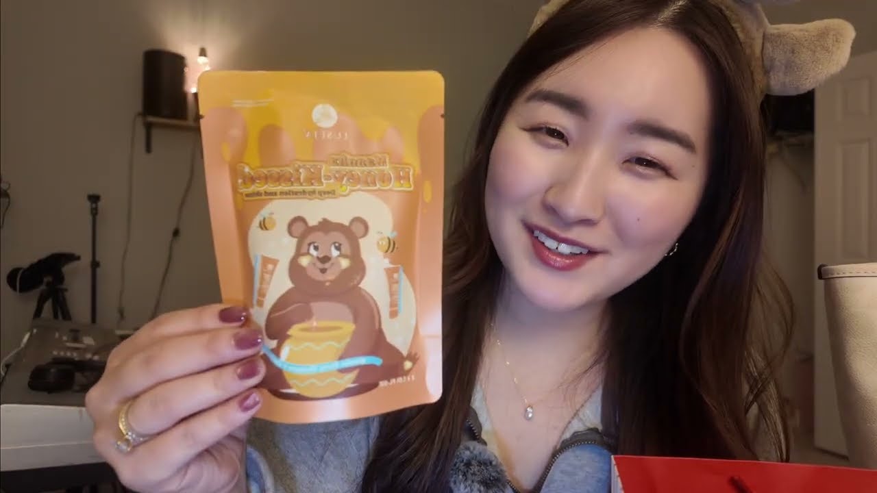 ASMR Christmas Gift Haul 🎄 