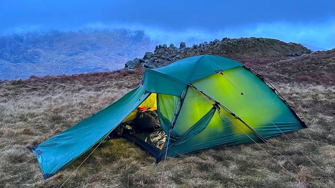 Обзор палатки Hilleberg Jannu — САМАЯ ПРОЧНАЯ ДВУХМЕСТНАЯ палатка из когда-либо созданных?