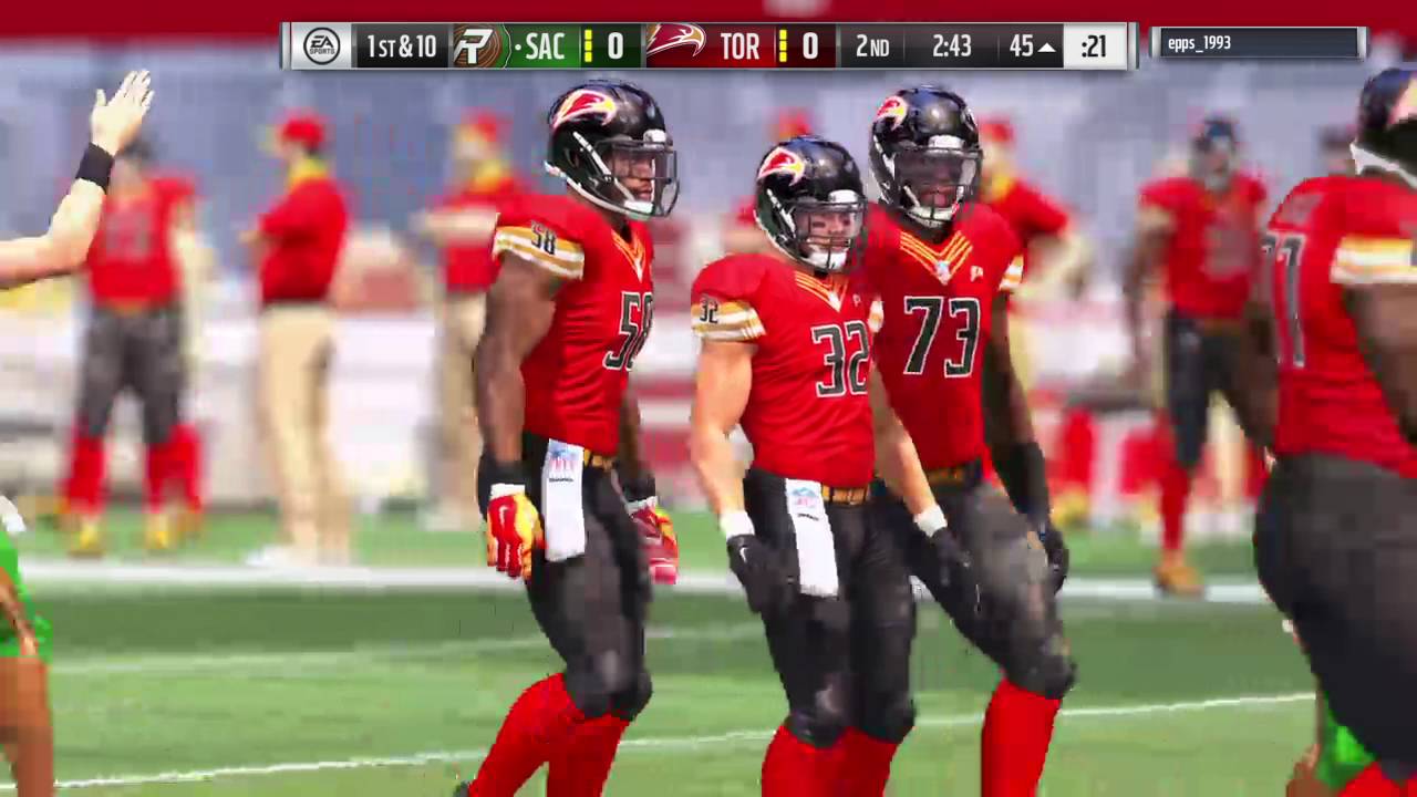 MADDEN ULTIMATE TEAM 17 DRAFT CHAMPIONS