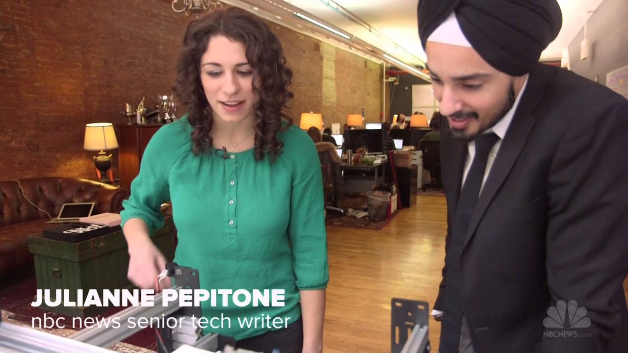 Note-Writing Robots Pen Letters In Your Handwriting | NBC News