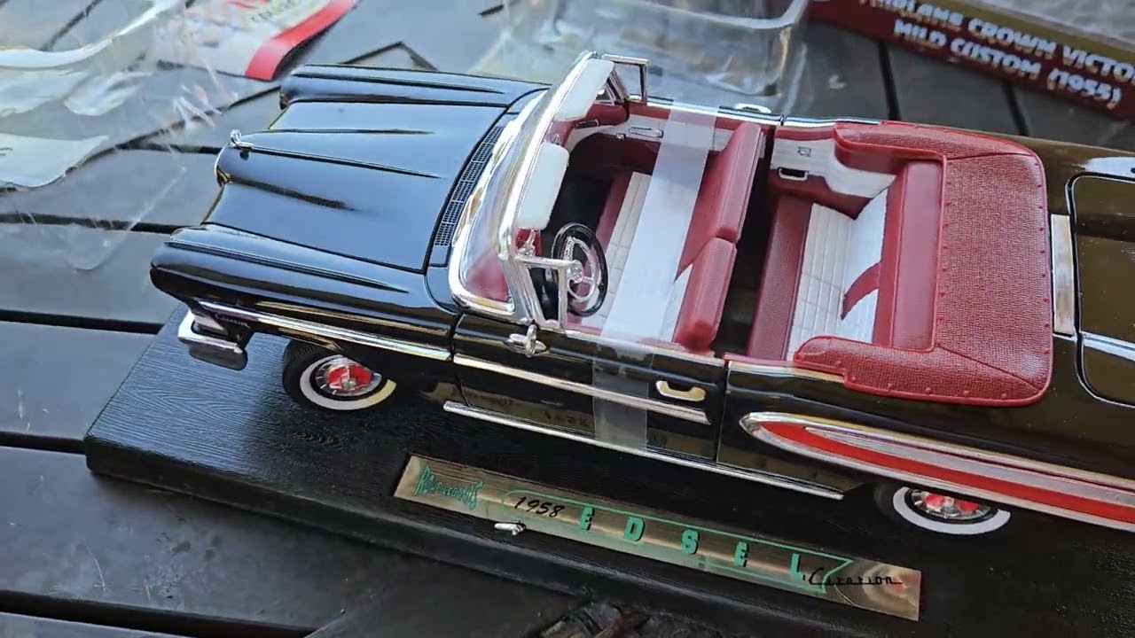 Распаковка Edsel Citation и Ford Fairlane Crown Victoria 1/18!!!(Road Legends)