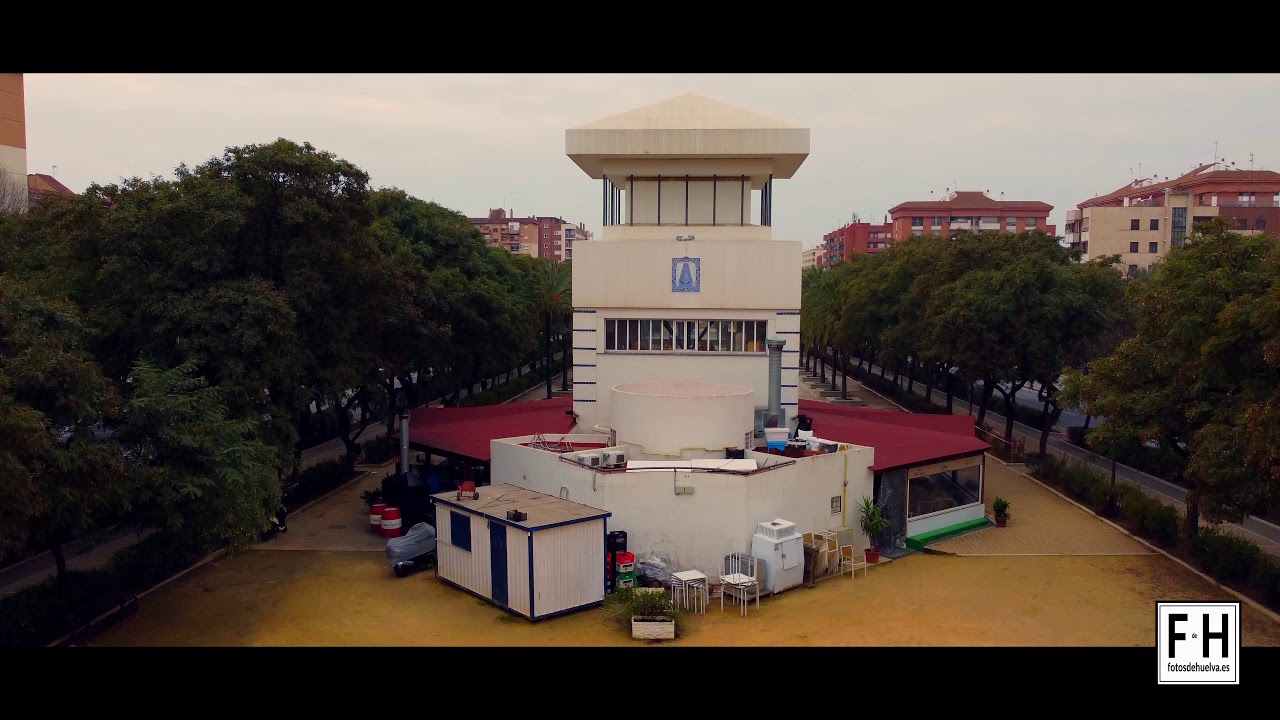 Por la avenida Andalucía de Huelva