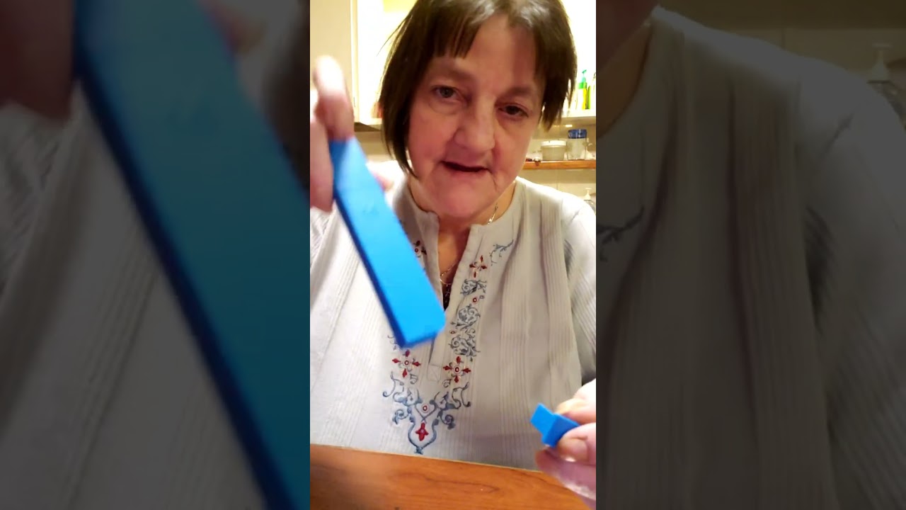 TDS&EC meter how f'd up is f'd up boomer learning series batteries? no other video shows 2032