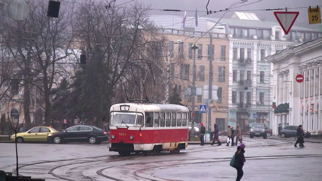 Київ, колишній трамвай на набережному шосе (2011) Kyiv tram, embankment highway closed line