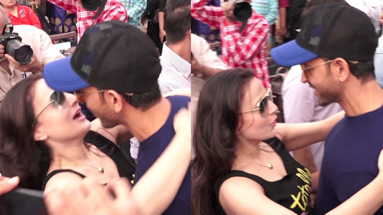 Hrithik Roshan And Amisha Patel EXCITING Reunion After Kaho Na Pyaar Hai