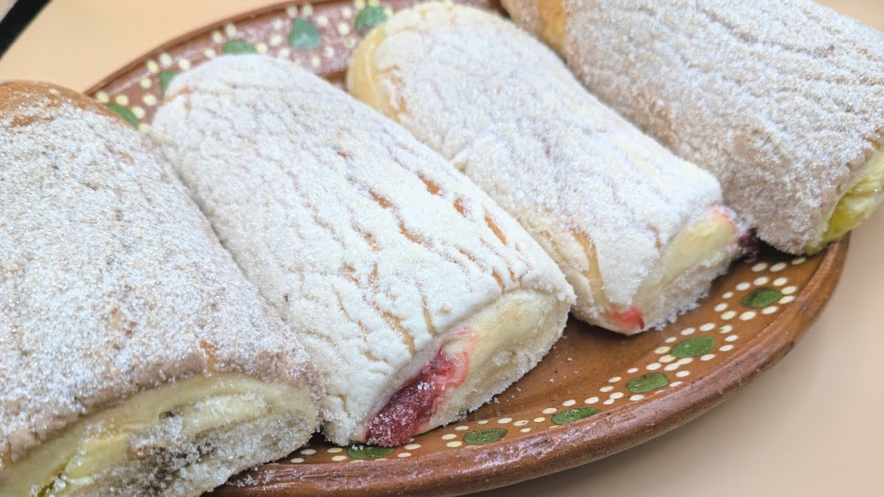 Piernas Rellenas | Pan Tipo Concha con Relleno y Pasta Rayada 🤍🍞