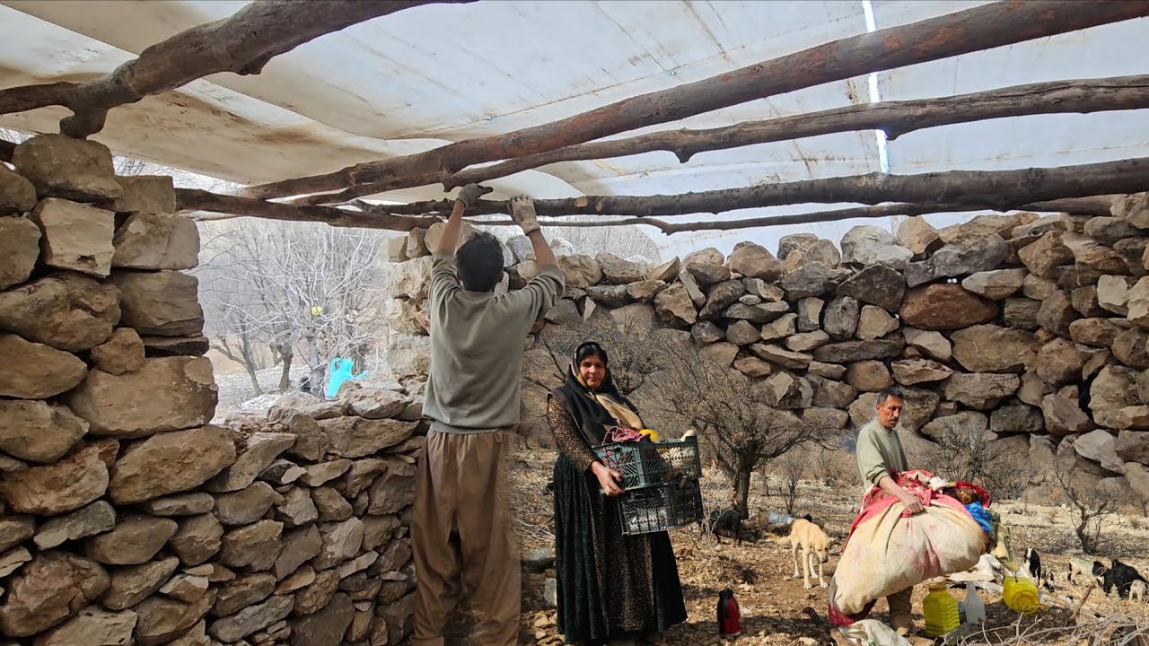 The hard life of the lonely old man and woman of the mountain nomads | Preparing the shelter