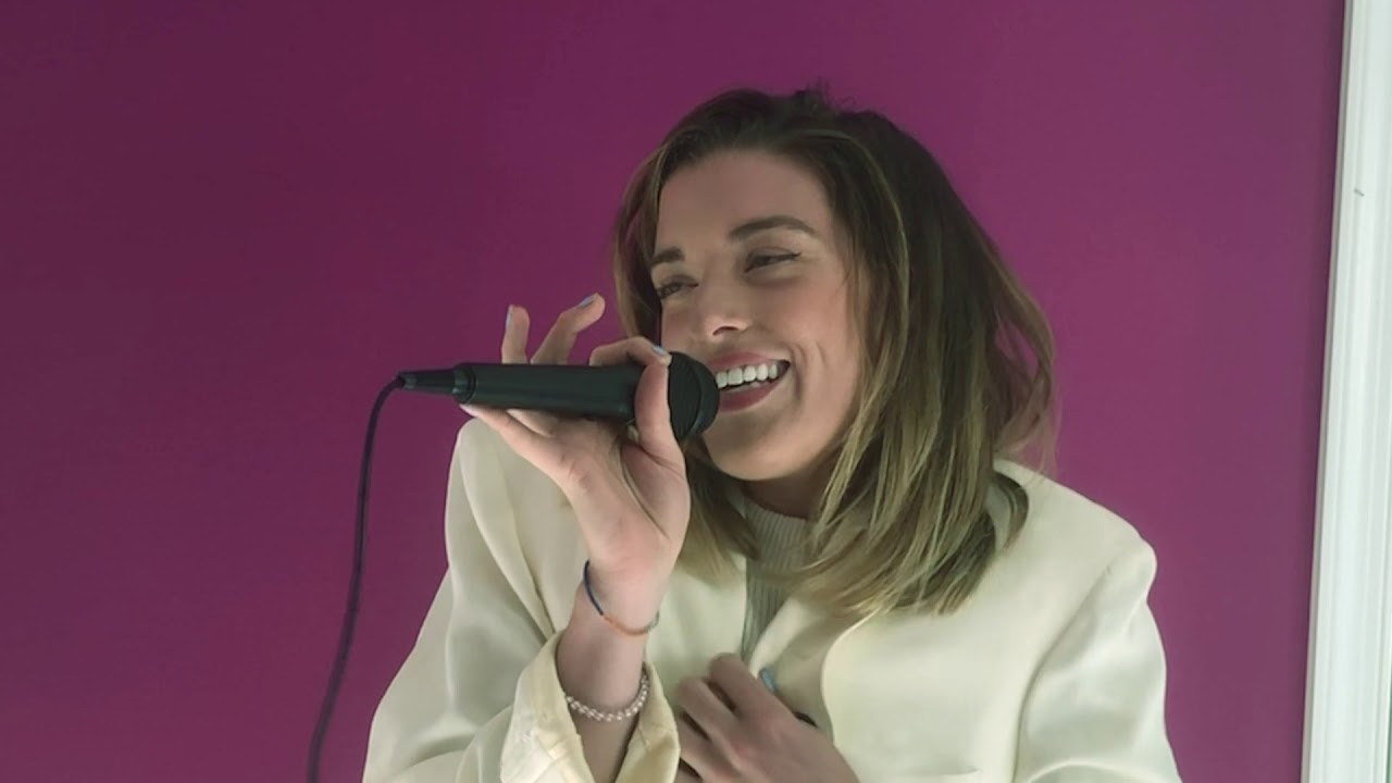 Broadway Star Mary Kate Morrissey Performs 