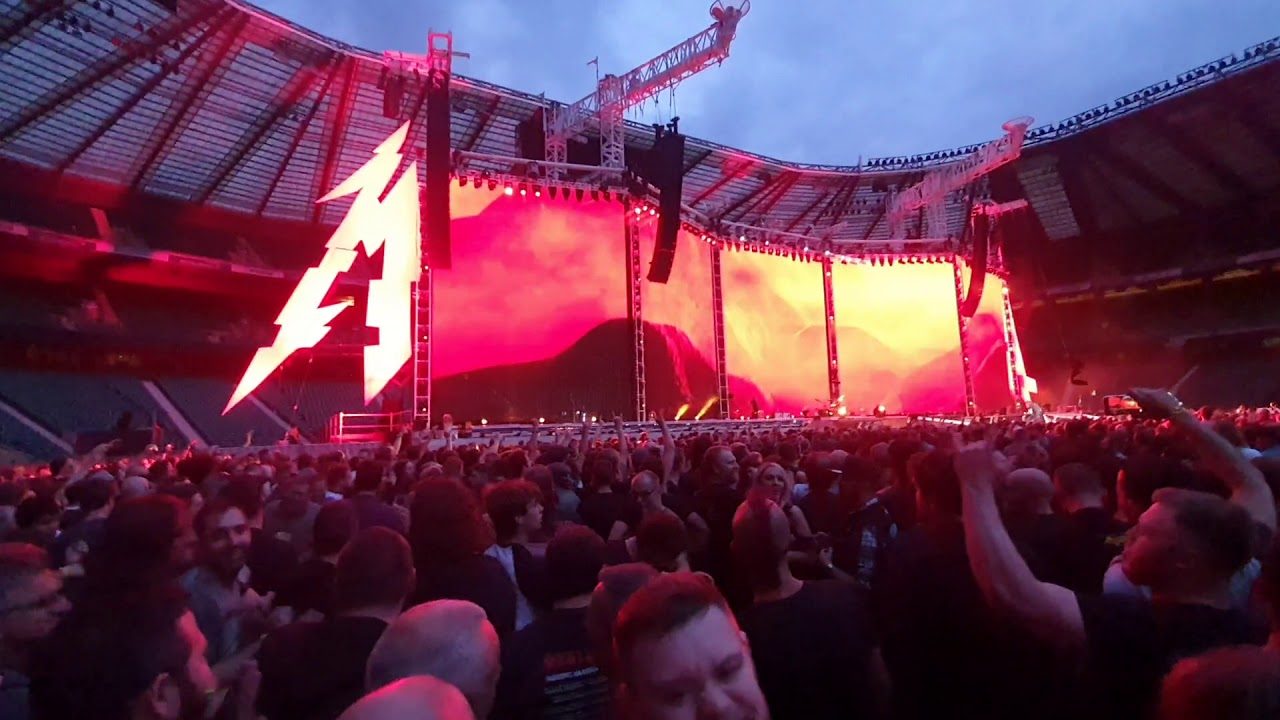 Metallica - Creeping Death live at Twickenham stadium 2019