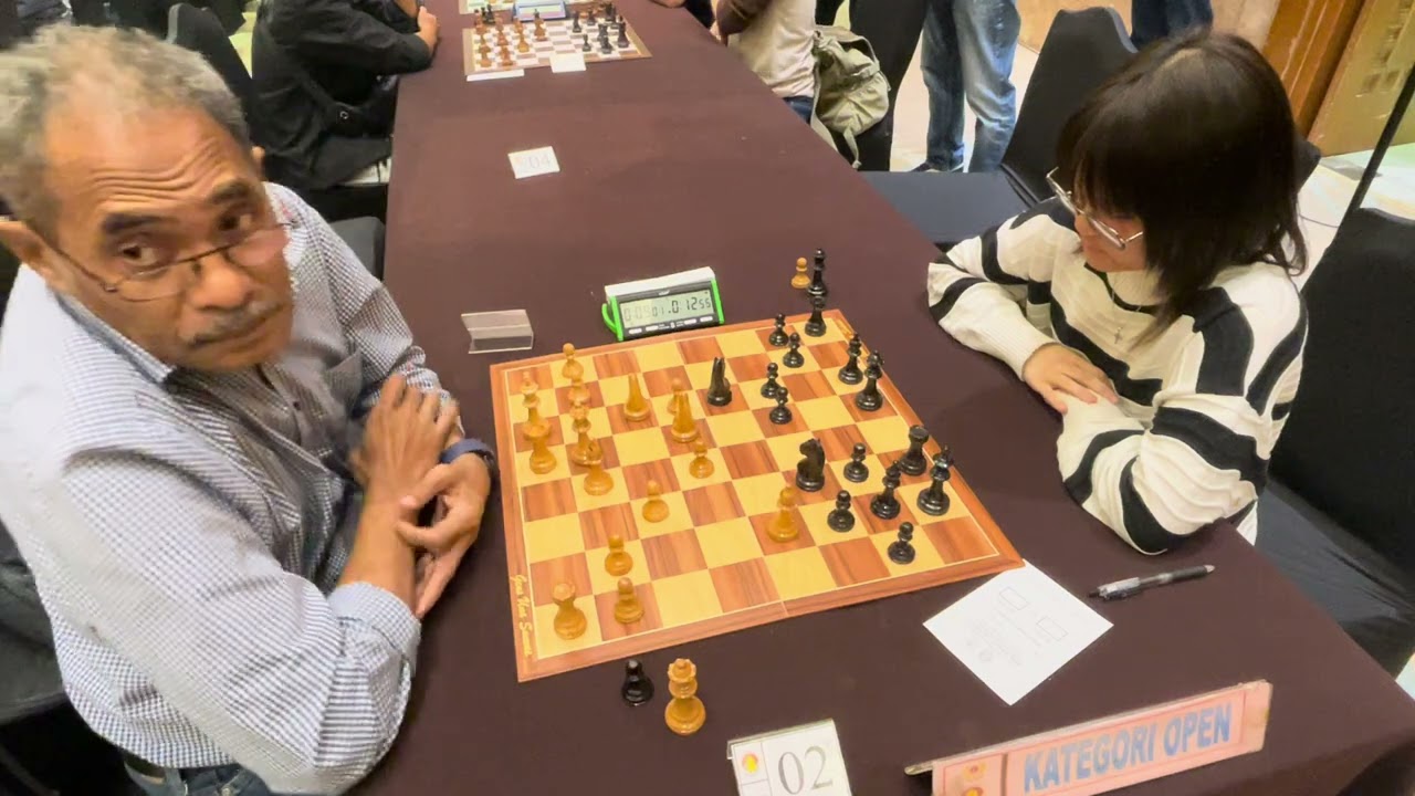Liga Catur Kota Bandung 2025 - Jacob hattu Vs WFM Samantha Edithso