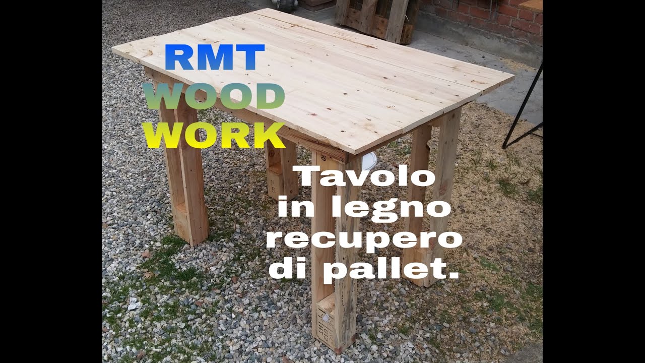 Tavolo di Legno Riciclato di Pallet