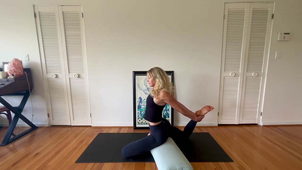 Hypopressive pick-me-up using the bolster