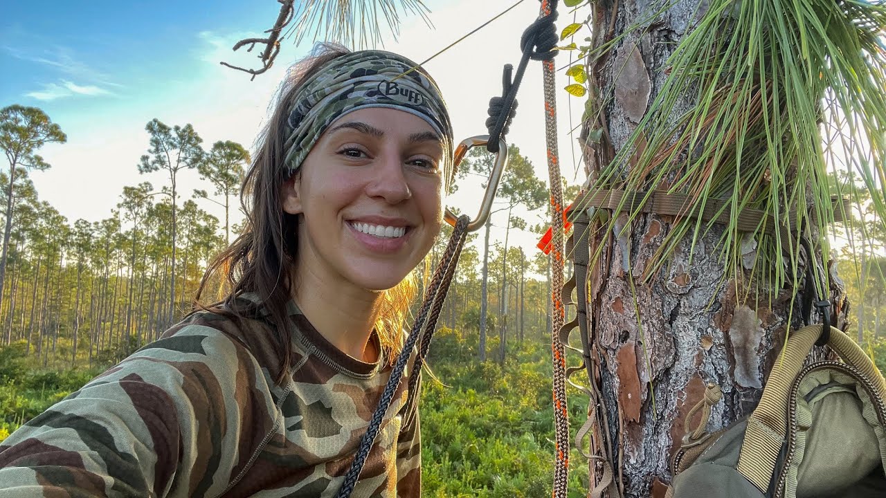 ALREADY FOUND A BUCK * Bow Hunting Deer On Public Land *