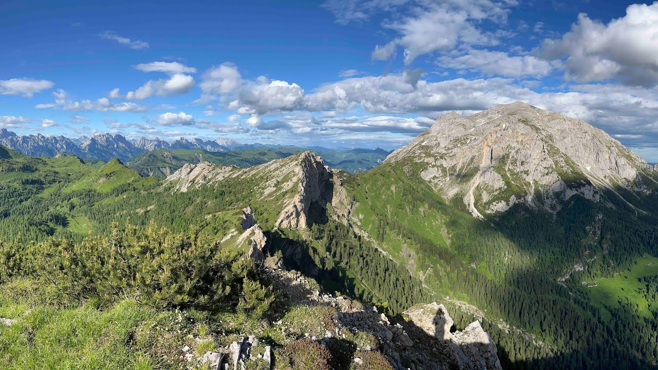 FORNI DI SOPRA - il monte Lagna da bivacco casera Francescutto
