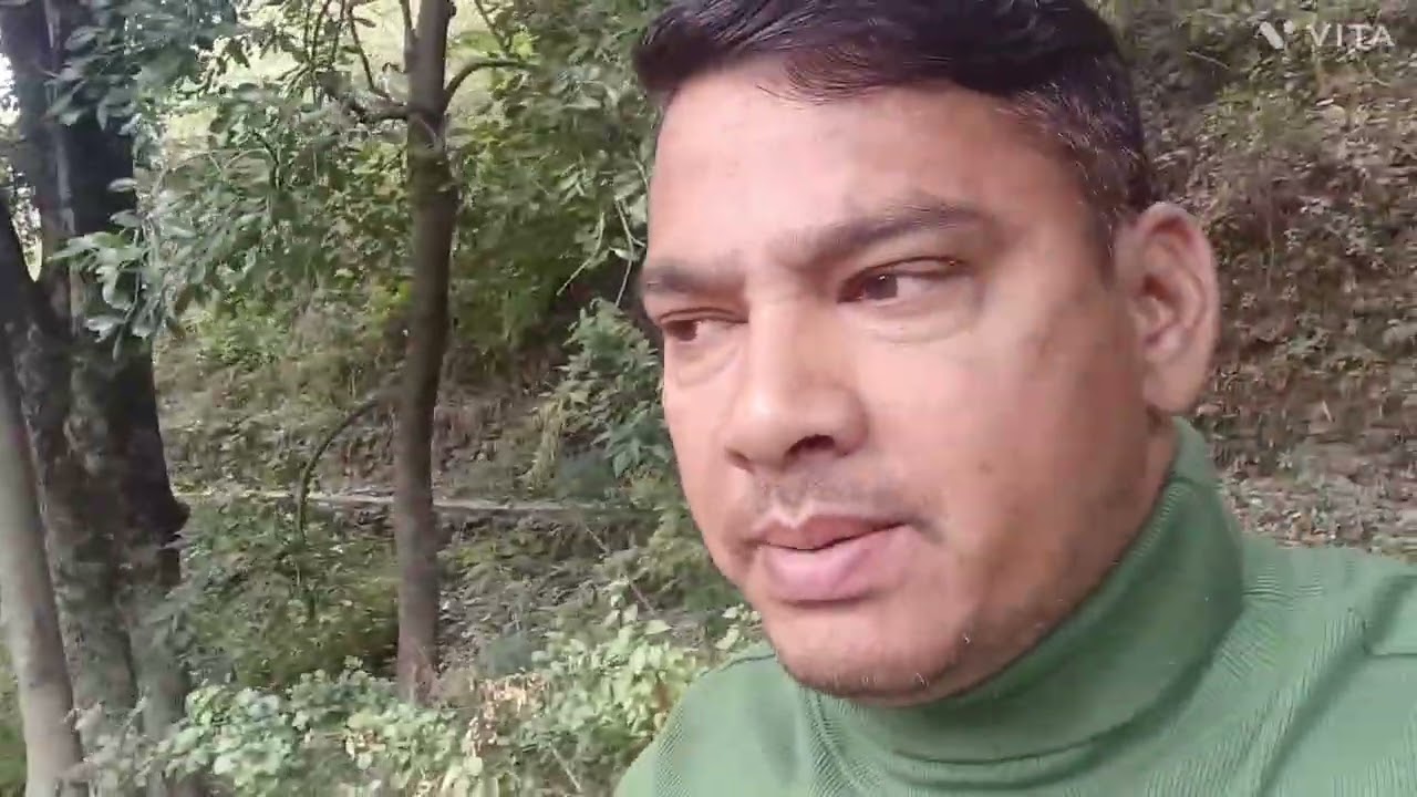 आज गाँव  मैं सभी लोगों से मिला और मन्दिर गये शाम को दुकान से समाना लाया.....👀👀👀🤗🤗🤩🌄🌅😱😱👀👀🙄