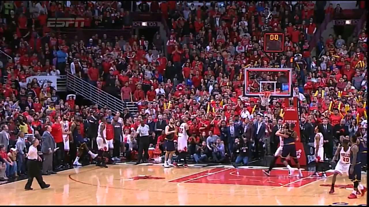 LeBron James' amazing game-winning buzzer-beater vs Bulls in Game 4!! (2015 NBA Playoffs)
