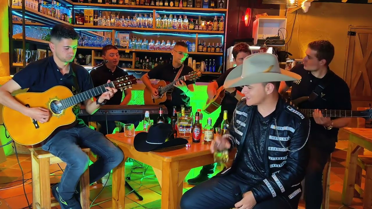 Bebiendo hasta mañana live session Popular Viktor Gaviria