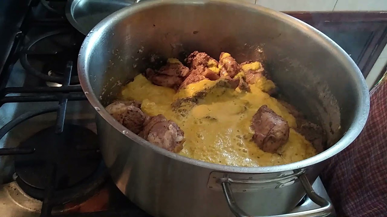 Pollo en crema de flor de calabaza