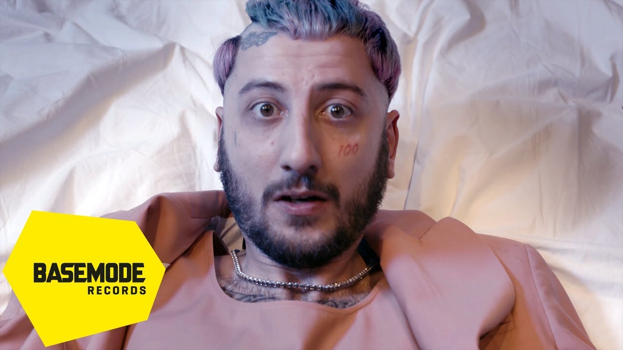 Khontkar - S&uuml;rt&uuml;ğe Bak | Official Video