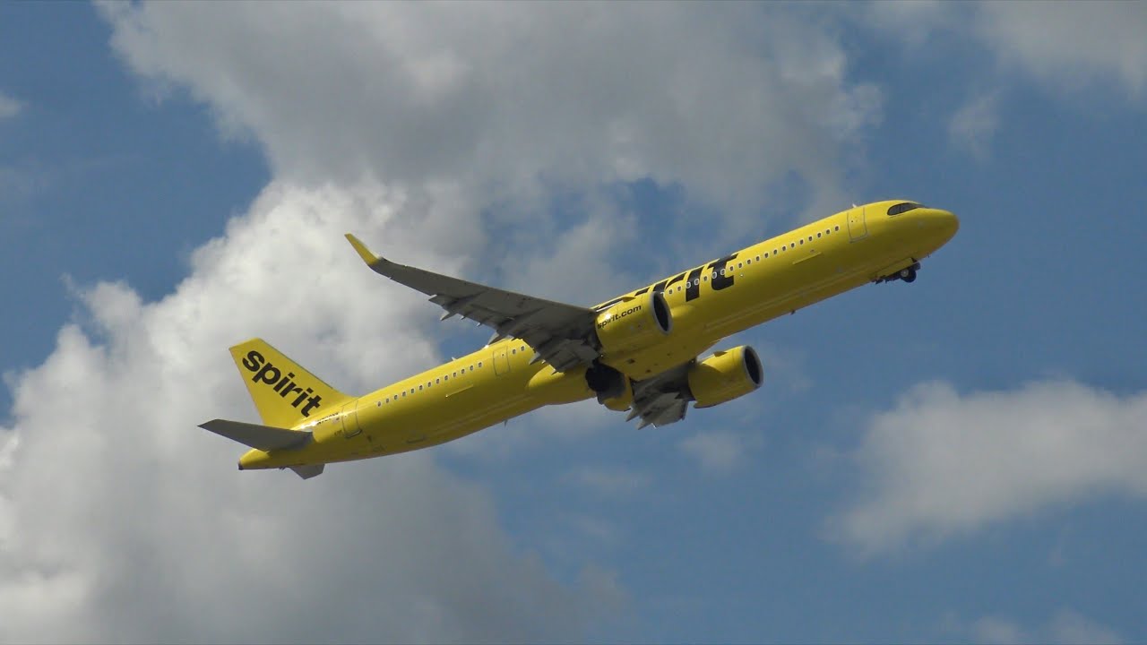 Afternoon Takeoffs - Plane Spotting at Philadelphia International Airport | 9/20/24