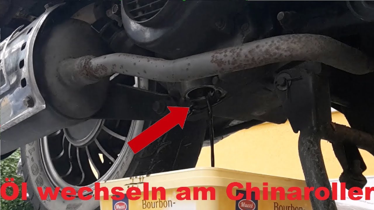 Ölwechsel am Retro Roller Znen 50ccm;  China Roller;  Inspektion