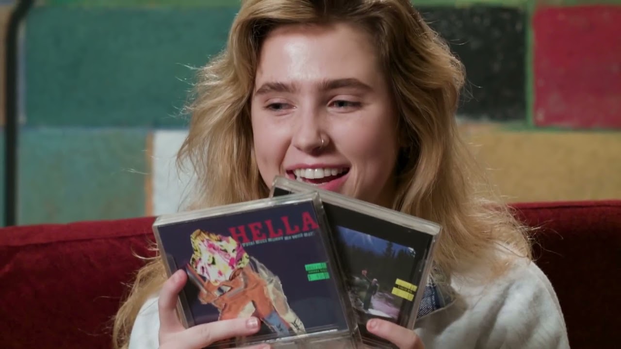 cute clairo clips