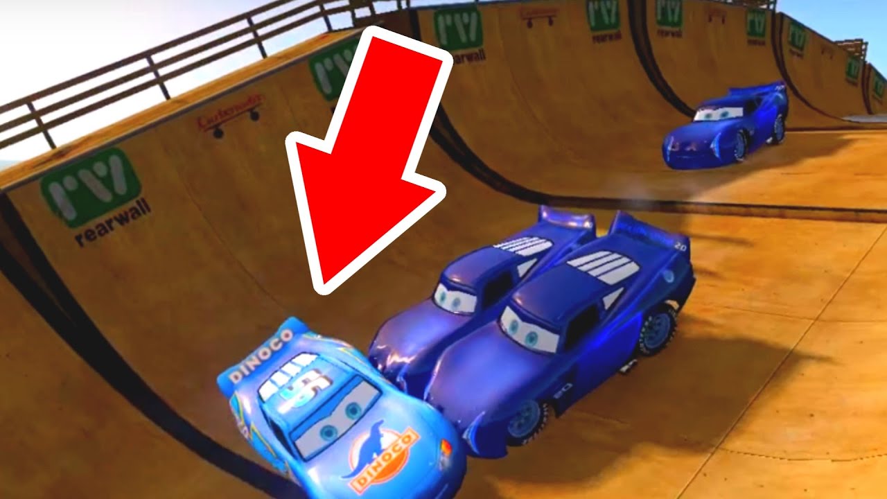DISNEY PIXAR CARS JACKSON STORM 2.0  VS LIGHTNING MCQUEEN DINOCO