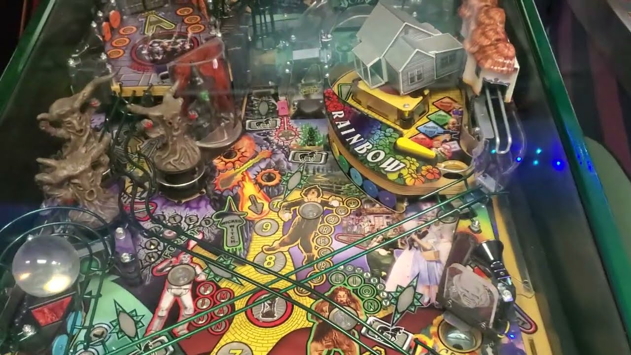 What has happened to my WOZ LE backglass?   This isn't good!