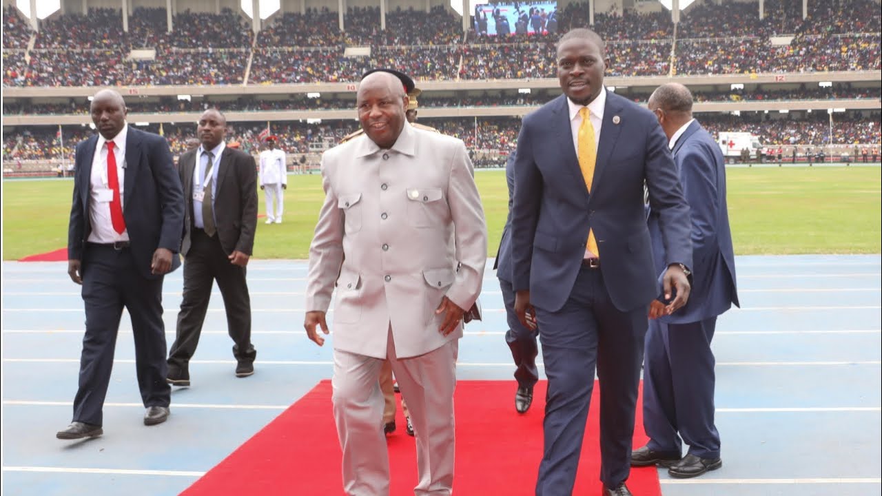 BURUNDI PRESIDENT ÉVARISTE NDAYISHIMIYE ARRIVES AT KASARANI FOR RUTO'S SWEARING-IN!!