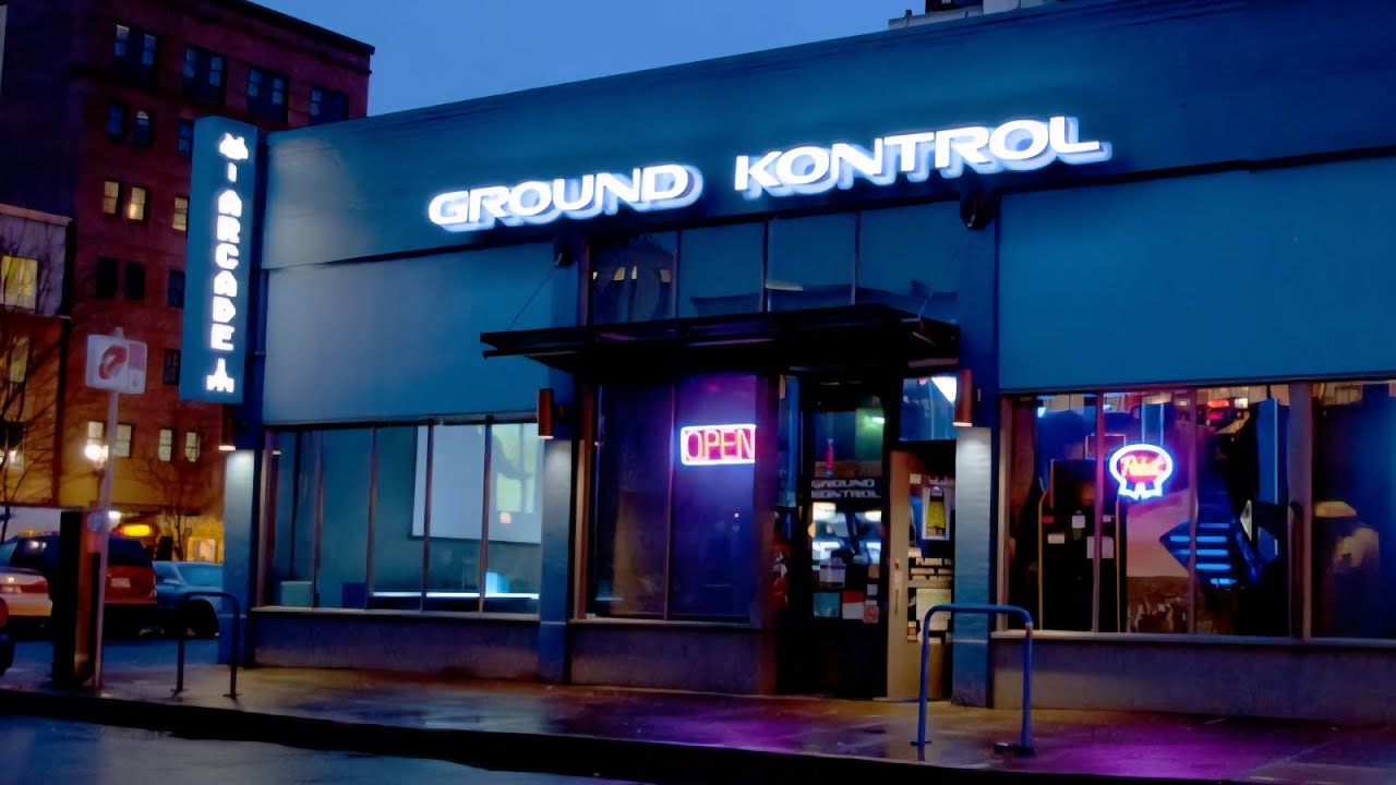 Игровой зал и бар Ground Kontrol Classic, Портленд, Орегон